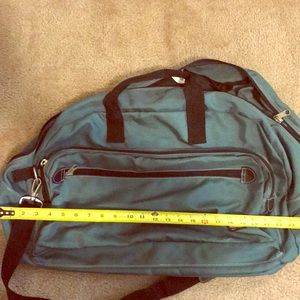 Gap overnight weekend bag